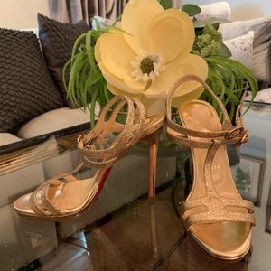Christian Louboutin Stiletto Gold
